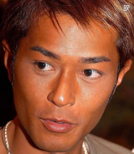 那个时候的古天乐就是一个很受欢迎的当红小生.