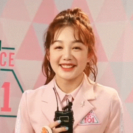 徐梦洁偷笑 - 《创造101》徐梦洁gif 动图_徐梦洁_创造101_明星表情