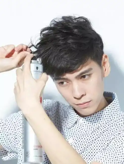 小波浪卷发  wavy style 小口径电棒卷出潮流发型,混搭复古单品更有型