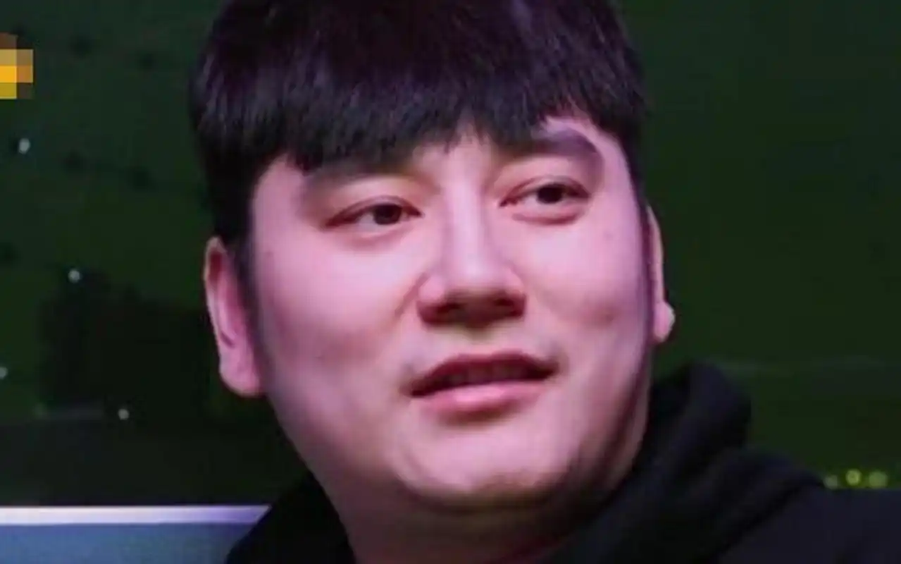 因为,在很多人眼中钱枫如今的样子和曾经,真的是对比非常明显,差别