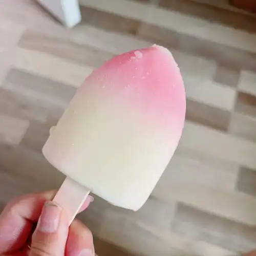 这个水蜜桃雪糕真的爱了