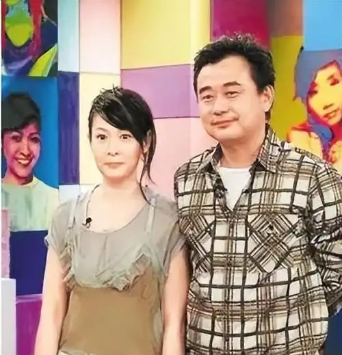 著名歌手刘若英痴恋大10岁恩师为何最后情定北京富豪