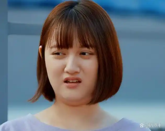 95花董思怡:童星出道,爱豆路线,最终却因"段家宝"走红,厉害