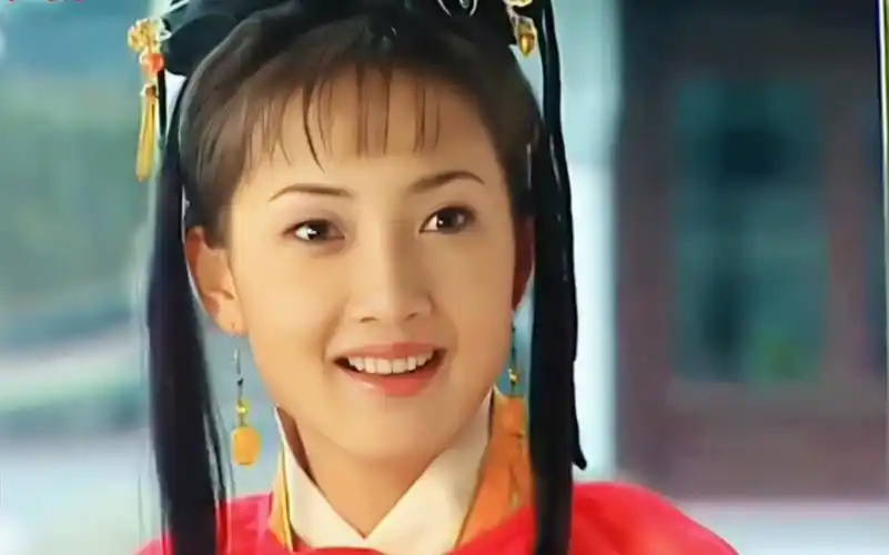 谁年轻时不是容色倾城?牛莉《绝色双娇》采青真的太美了!