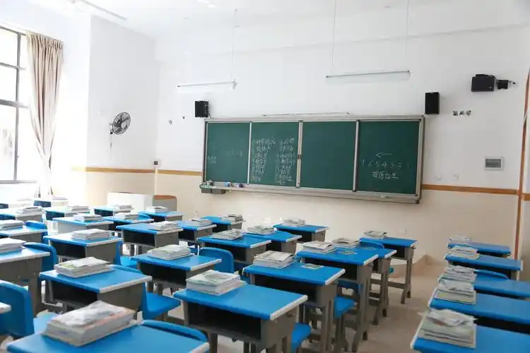 新教学楼实验楼启用,华丰小学教学规模增至24个班