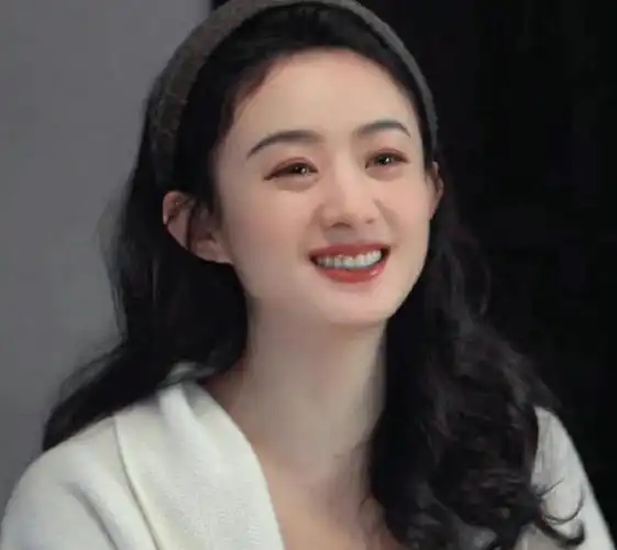 赵丽颖整容?11年前综艺旧照被找出,和现在对比,变化一目了然