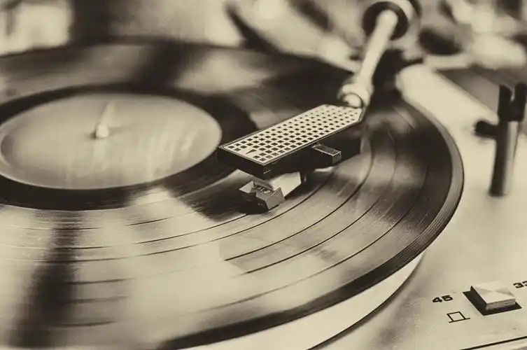 黑白唱片机黑色唱片音乐碟片