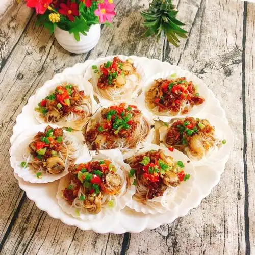 蒜蓉粉丝蒸扇贝怎么做_蒜蓉粉丝蒸扇贝的做法_果妈私房菜_豆果美食