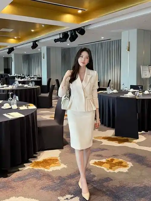 在职场要怎么穿日常职业装穿搭大赏