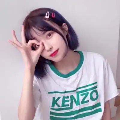 可爱壁纸 相关标签 可爱卖萌气质快手 内容简介 一组可爱气质快手女生