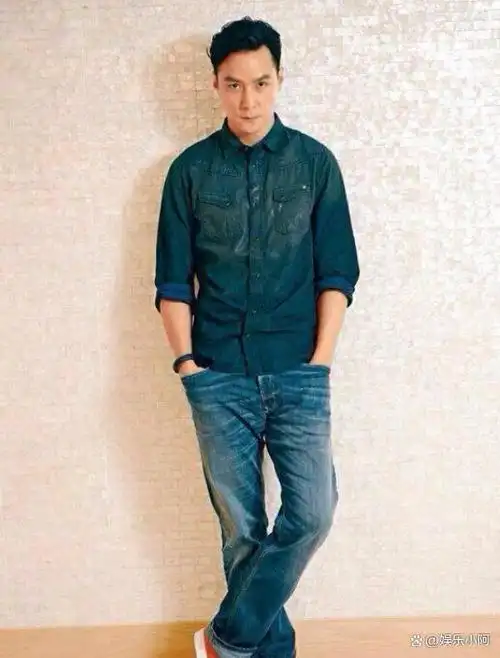 男明星还在追求冷白皮来看这8位男星黑皮肤照样被惊艳到