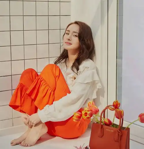 明星魅足第2期人霸气脚也霸气的女人杨幂