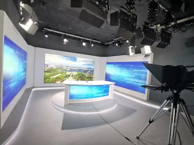 总面积310平方米,建设有指挥调度中心,访谈室,演播室等场所