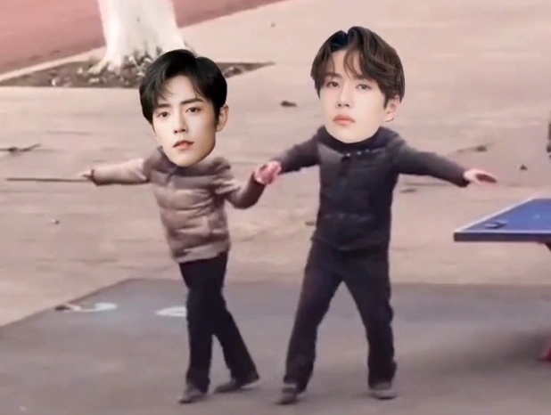 网友"恶搞"肖战王一博,把老头遛弯p上两人表情包,粉丝激动了