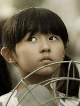 童年方登(张子枫饰演)