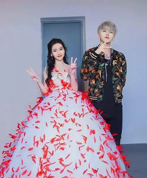 cp盘点,坤颖高颜值,大白蔡氛围十足,杨枝甘鹿最难得_蔡徐坤_杨颖_嘉宾