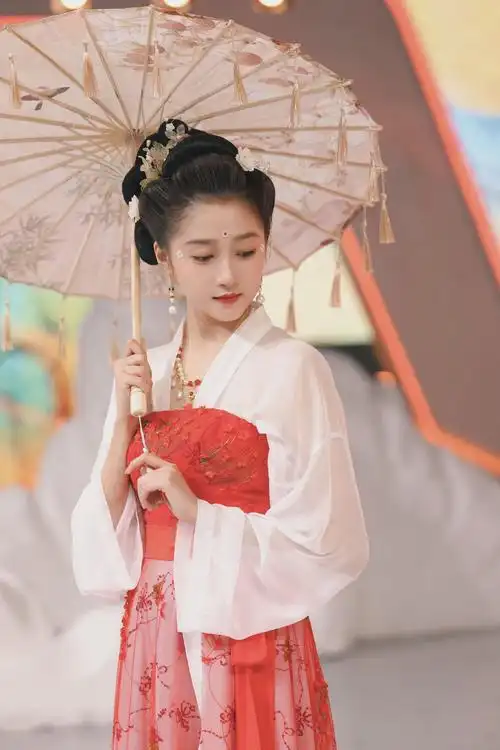 关晓彤这套古装真的绝美