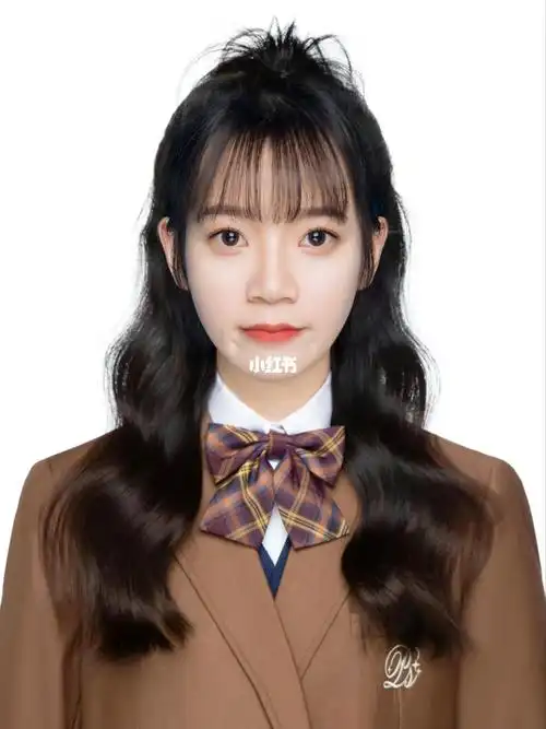 修图师桃子证件照修图学生装