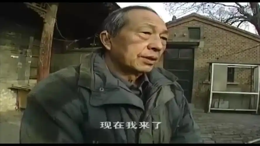 命案十三宗:男子跟条狗一样,见谁咬谁!最终却被人当众砍死!