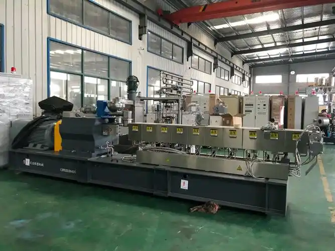 同向平行双螺杆挤出机mysj75b型南京迈亚塑机厂家直销