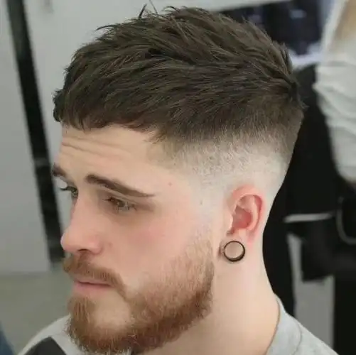 板寸男生发型图片