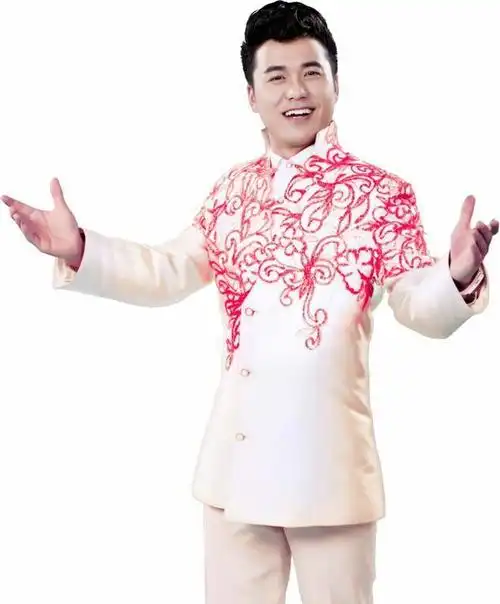 陕北时尚民歌王子——柳强强在黄土地上聆听黄土的旋律,在动听中铭刻