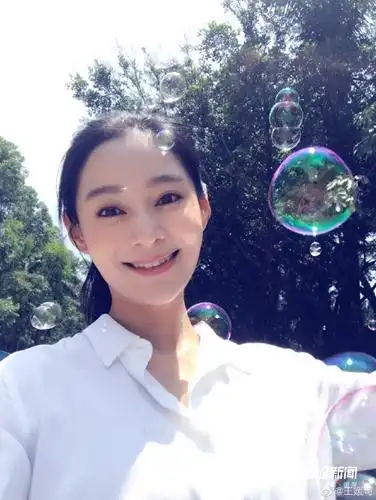 王媛可童心童趣助力环保 网友:王三岁上线!