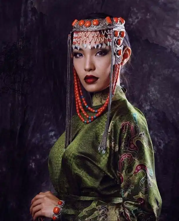 内蒙钱多,外蒙女多,为何蒙古女不嫁中国小伙?当地美女说出原因