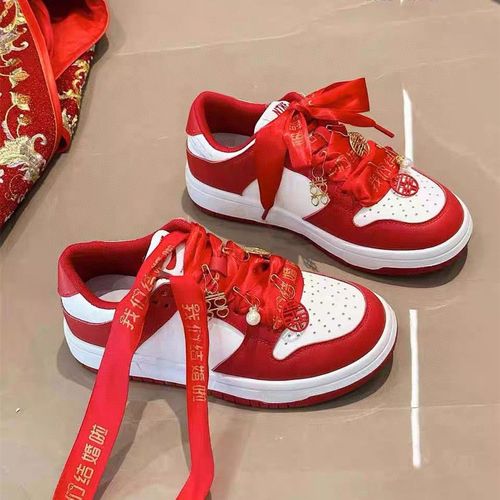 【新客立减】红色婚鞋aj板鞋女真皮厚底结婚新娘礼物本命年休闲鞋