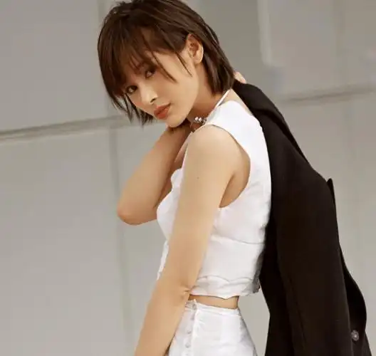 恋爱中的王子文真女人!