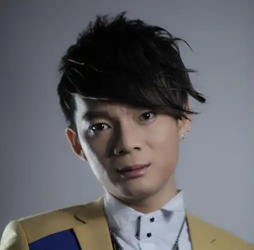 回顾10位早期网络歌手现状英年早逝退幕后青春已散场