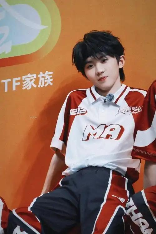 tf家族运动会】【马嘉祺运动会】时代少年团壁纸超话#时代少年团#cr