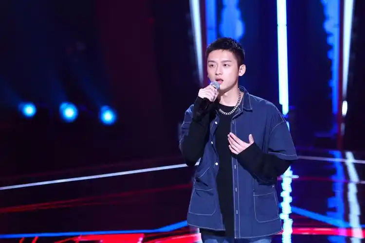 "好声音"学员王泓昊:我在音乐之路弯道超车