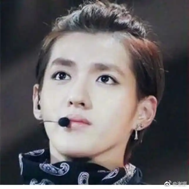 我会好好对你的哦		@mr_凡先生		#谢娜抽到吴亦凡设计的项链