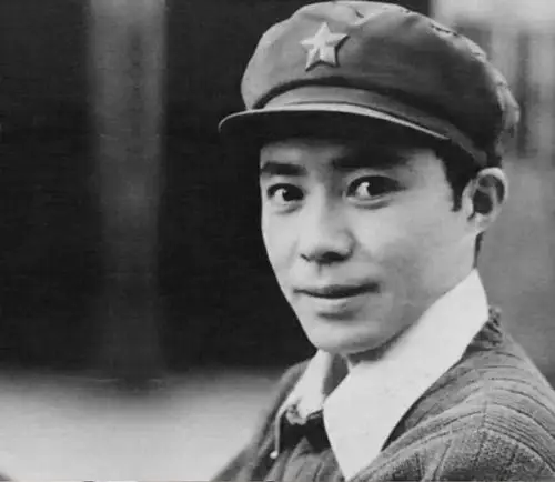 60年代最红小童星长大后容貌清俊却历经坎坷 今64岁成老戏骨