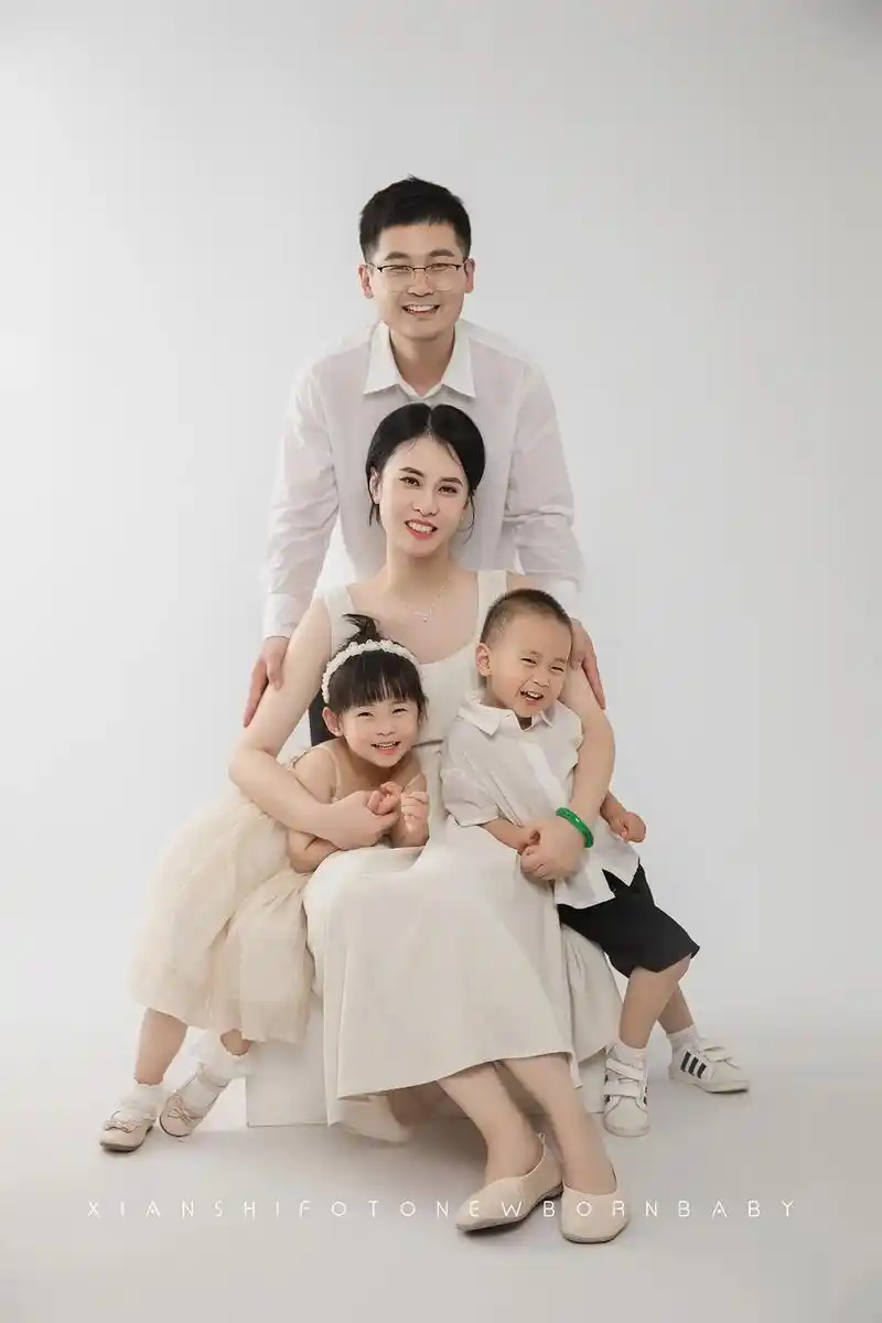 宝宝被疼爱,父母有美好生活的动力.家庭的幸