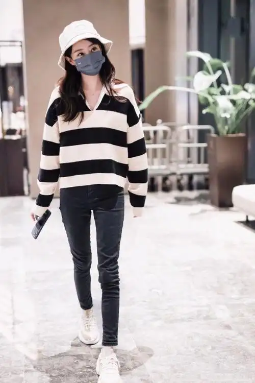 冬天穿衣找不到门道的赶快截图收藏张小斐的穿搭美观又很实用