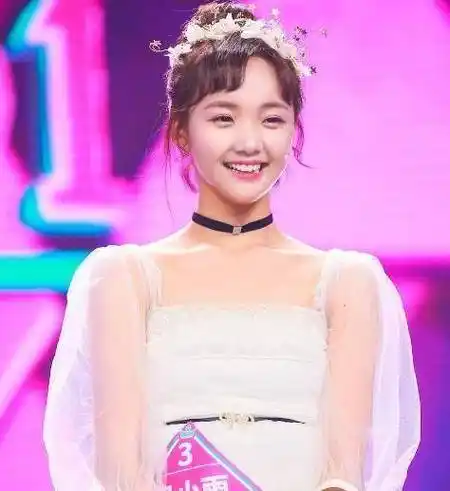 淘汰后,她顺利转型成为演员,男主角竟是王一博_偶像_吕小雨_选手