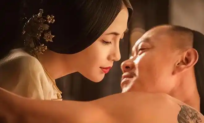 郗徽拒绝皇帝王爷的求婚大龄嫁给村里神童成为开国皇后