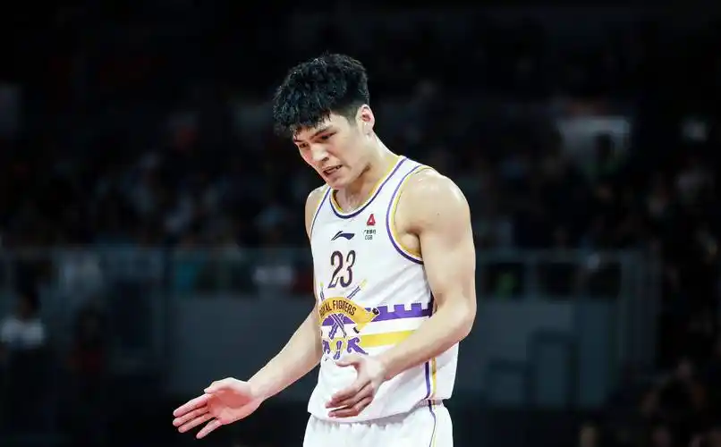 被淘汰了,他仍可昂首离开,因为他做到了,他很帅_北控_球员_王少杰