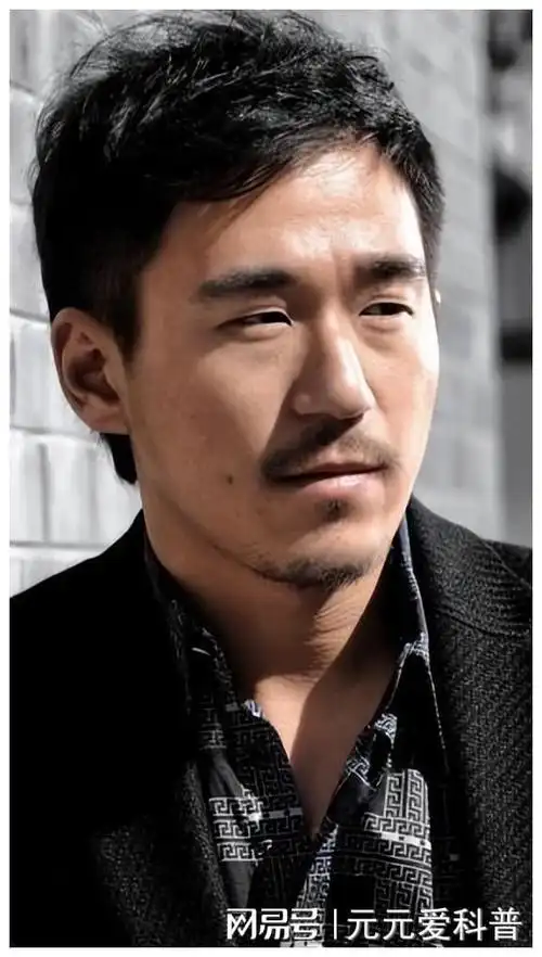 这4位明星的"虚伪"面具,终于掉了|张国立|黄晓明|李易峰|男歌手_网易