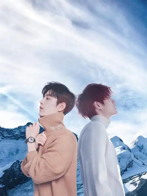 肖战王一博有机会就会拍雪山9015