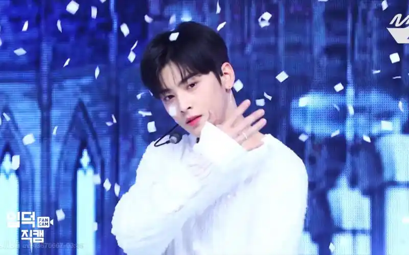 1901314k画质车银优astroallnight舞台直拍