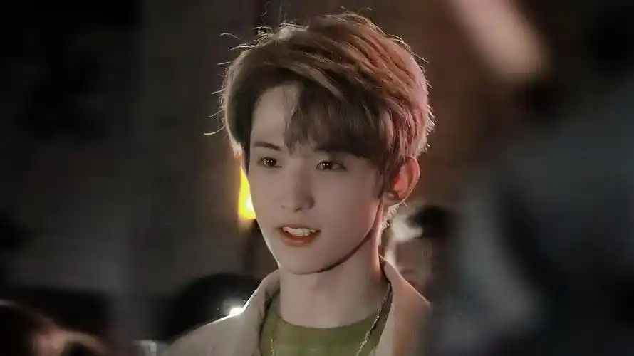 写作门面 读作常华森|| 训练生:长成我心中白月光