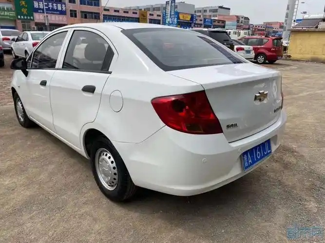 刚刚到店14年雪弗兰赛欧,精品车况美女一手没有过户