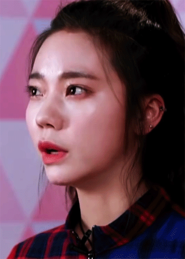 张紫宁.抱图点赞喜欢收藏