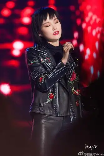 黄龄考古贴,长发图短发图各种美颜暴击.请进来看.