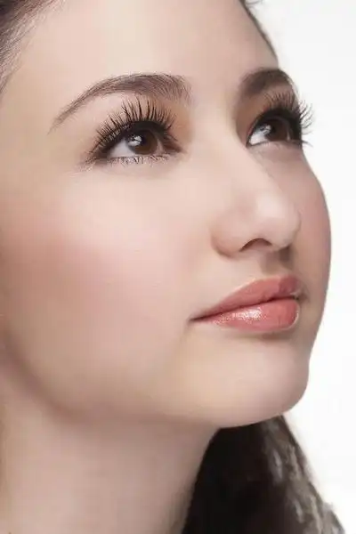 快速化妆法打造简单甜美ol妆