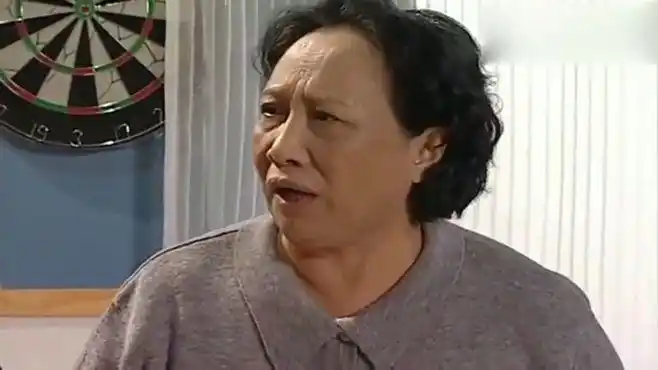 家有儿女:刘星左眼皮跳,姥姥给他100块买彩票,结果还真中奖-影视综