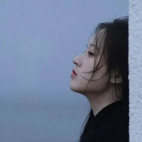 伤感唯美女孩侧脸 女生头像伤感孤独侧面(2)